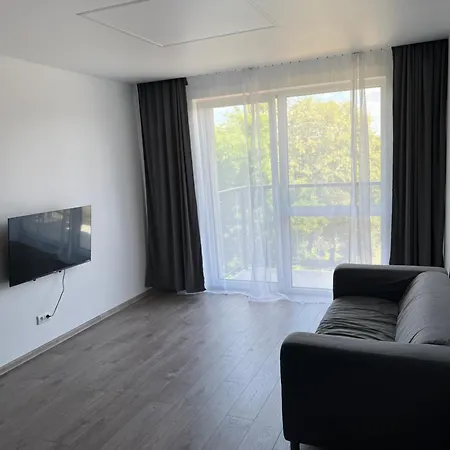 Cozy Place Near Old Town *